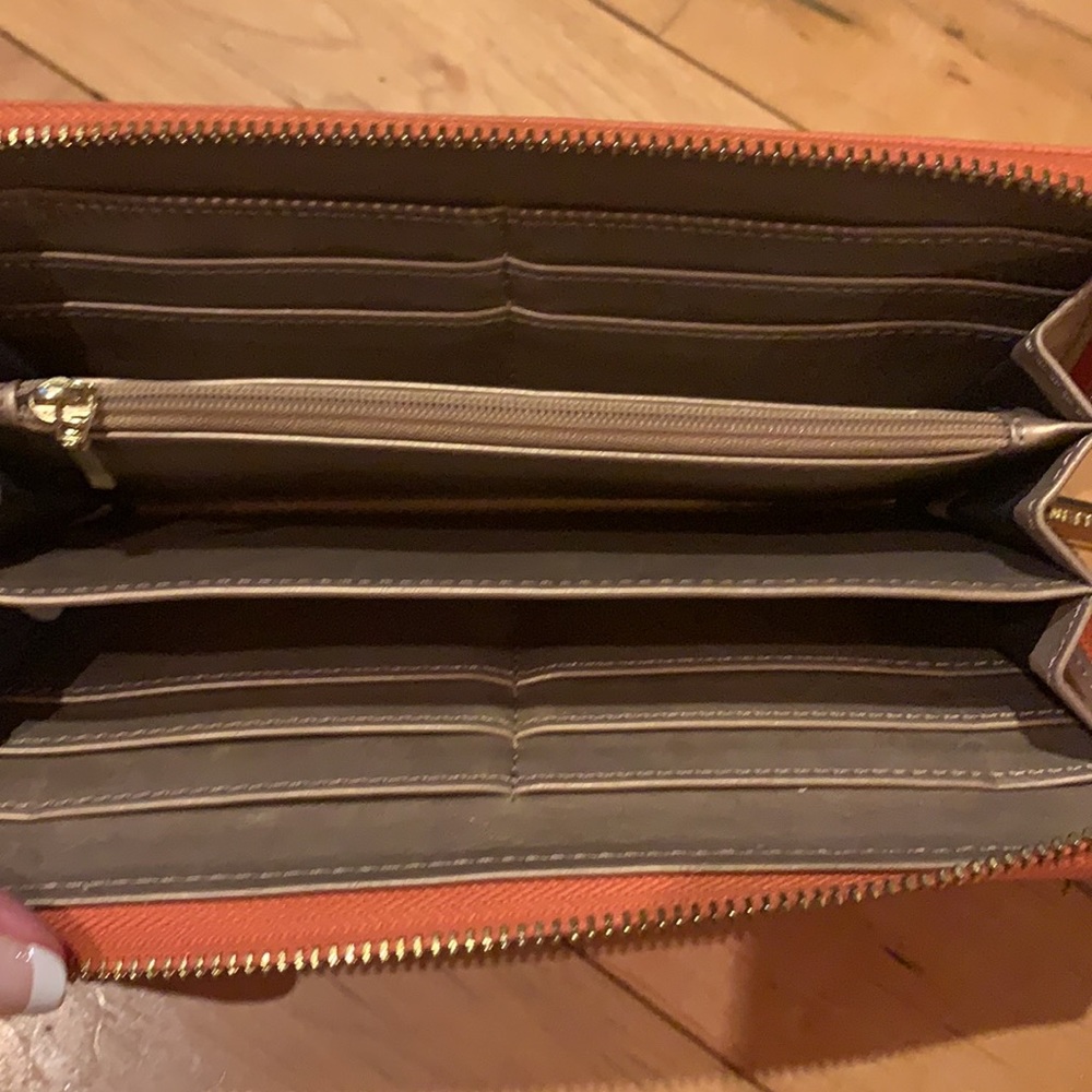 Anne Klein Wallet - Picture 3 of 10